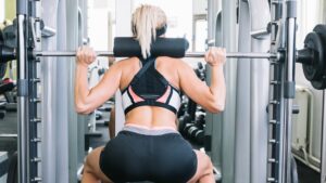 How Much Weight Should You Use When Doing Back Squat (Explained)