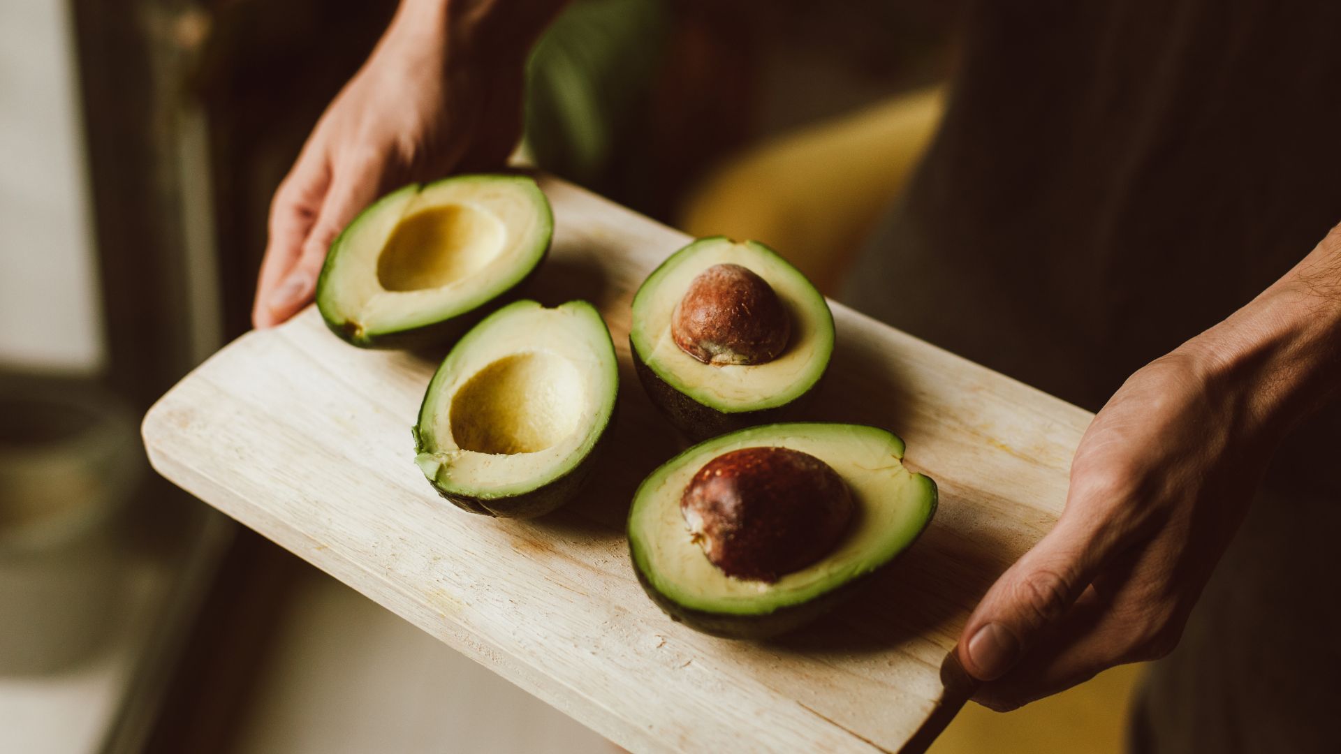 Will eating avocados Give You A Toned Glute While Squatting: Explained)